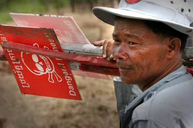Landmine-Free World