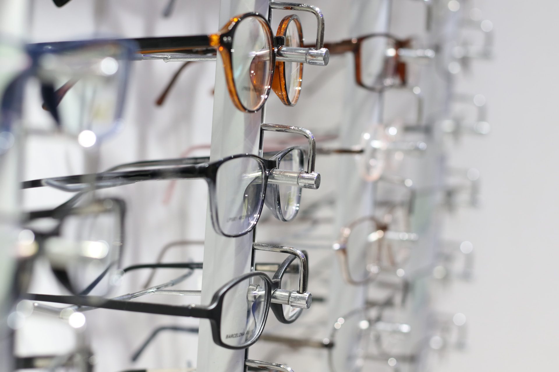 Self-Adjustable Eyeglasses