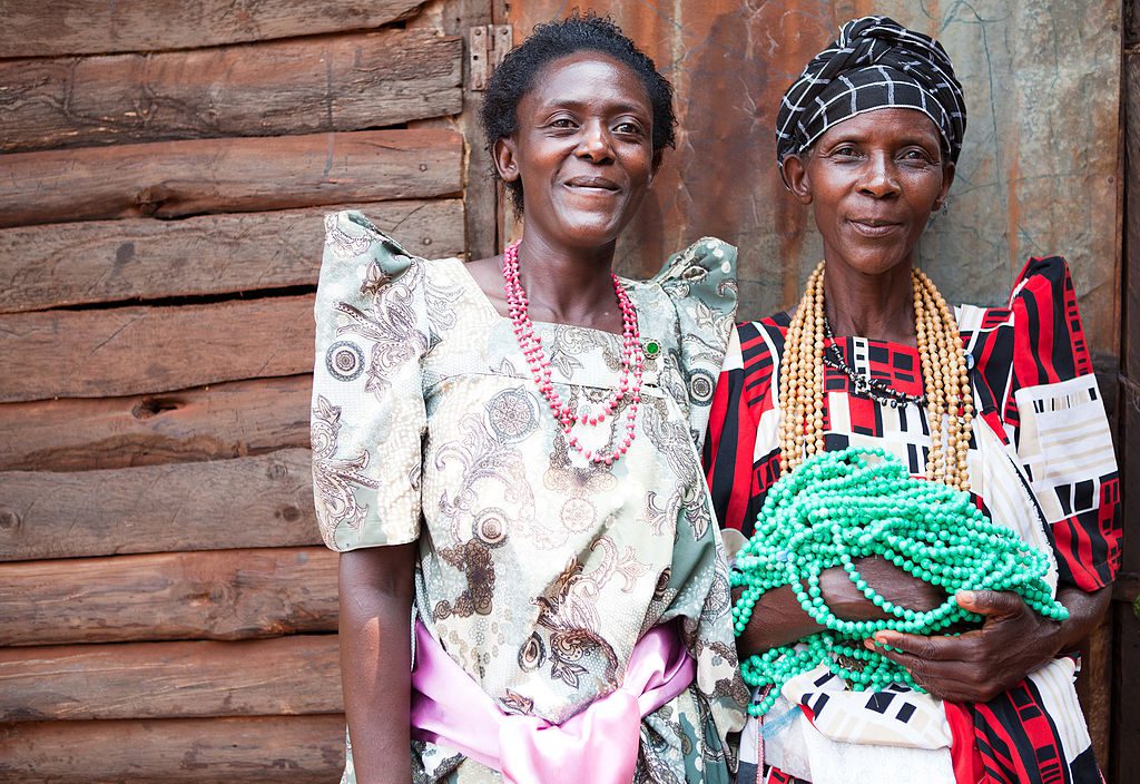 https://commons.wikimedia.org/wiki/File:Akola_women_in_Uganda.jpg